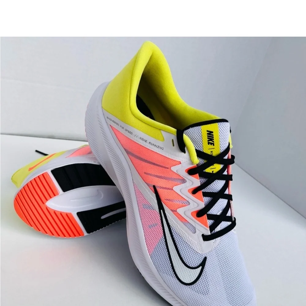 New Nike Quest 3 running sneakers $75